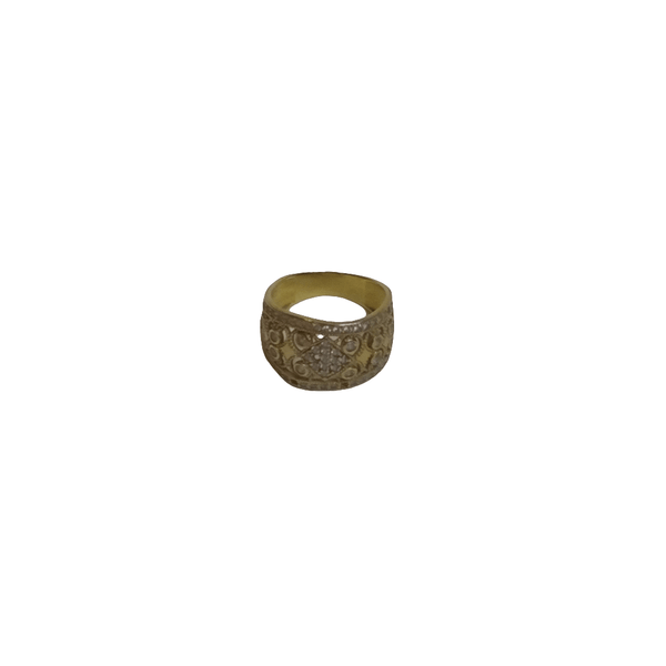 14K Gold & Clear Stone Cut Out Ring - Big Reuse