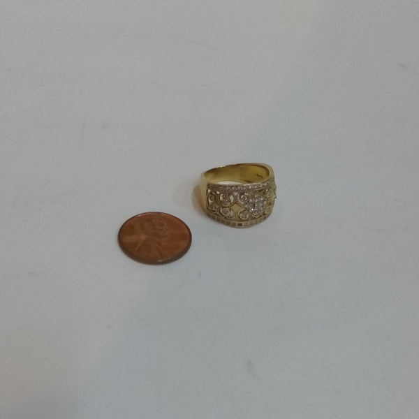 14K Gold & Clear Stone Cut Out Ring - Big Reuse