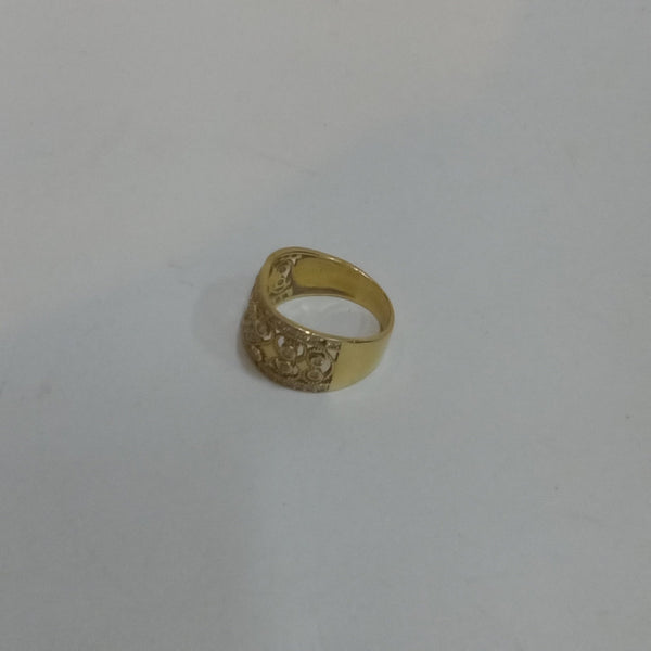 14K Gold & Clear Stone Cut Out Ring - Big Reuse