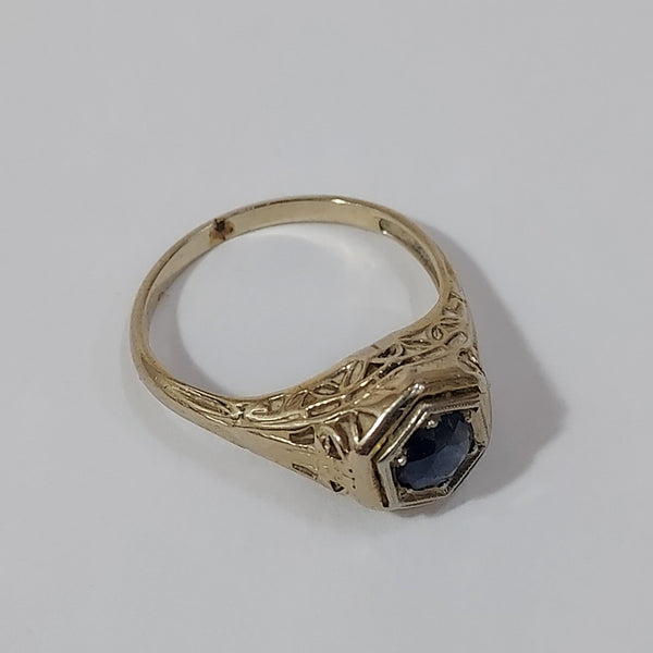 14K Gold & Sapphire Ring - Big Reuse