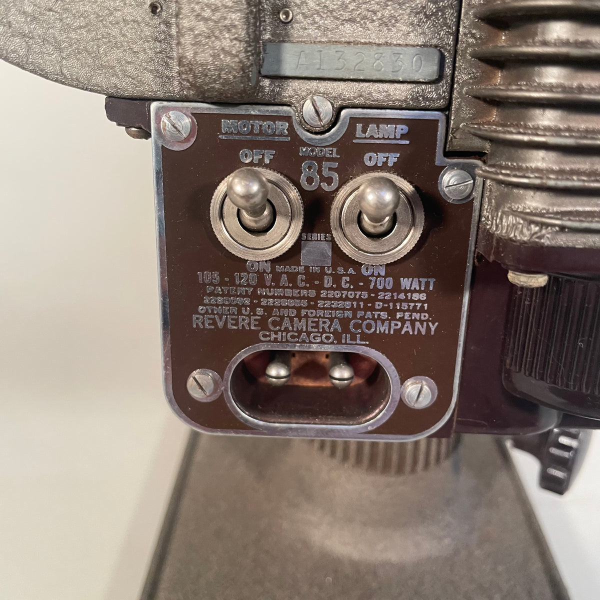 Vintage Revere Model P85 8mm Movie Projector with Case – Big Reuse