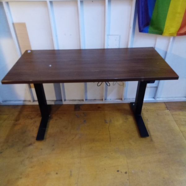 Knoll k.stand Electric Height Adjustable Desk - Big Reuse