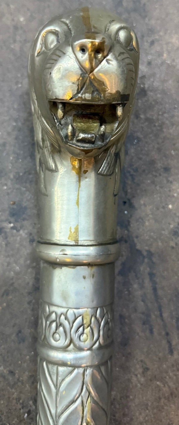 Theatrical lion head mace - Big Reuse