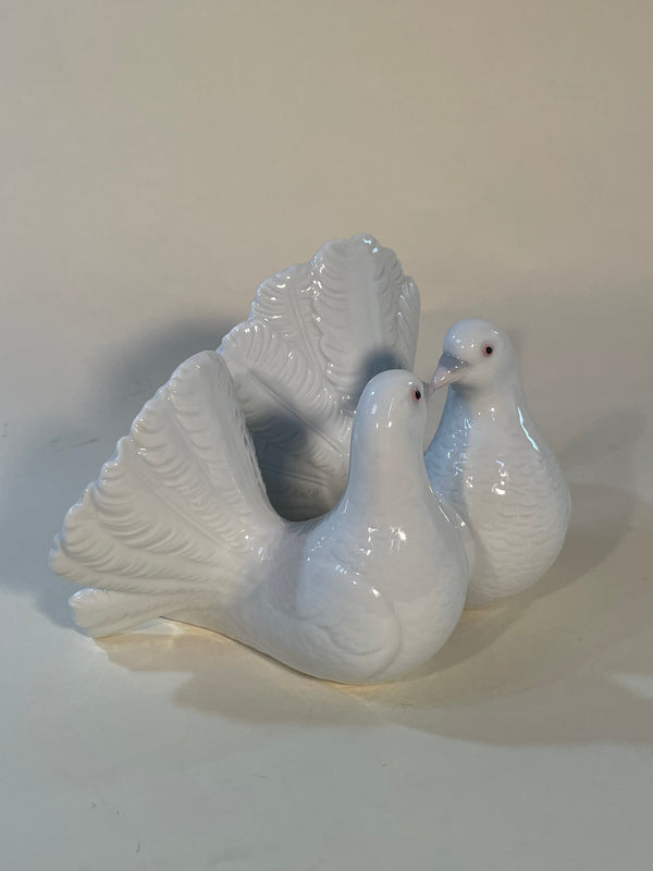 Llandro - Couple Doves White Porcelain Figurine
