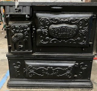 Antique Cast Iron Stove - Big Reuse