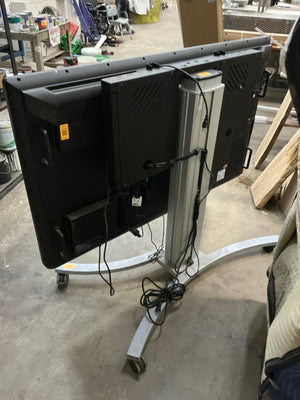 Avocor working large scale computer screens - Big Reuse