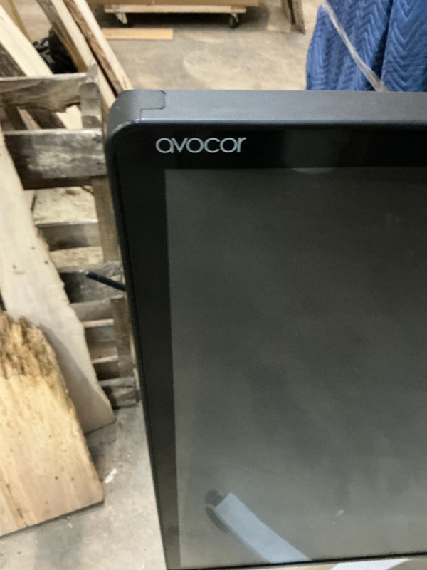 Avocor working large scale computer screens - Big Reuse
