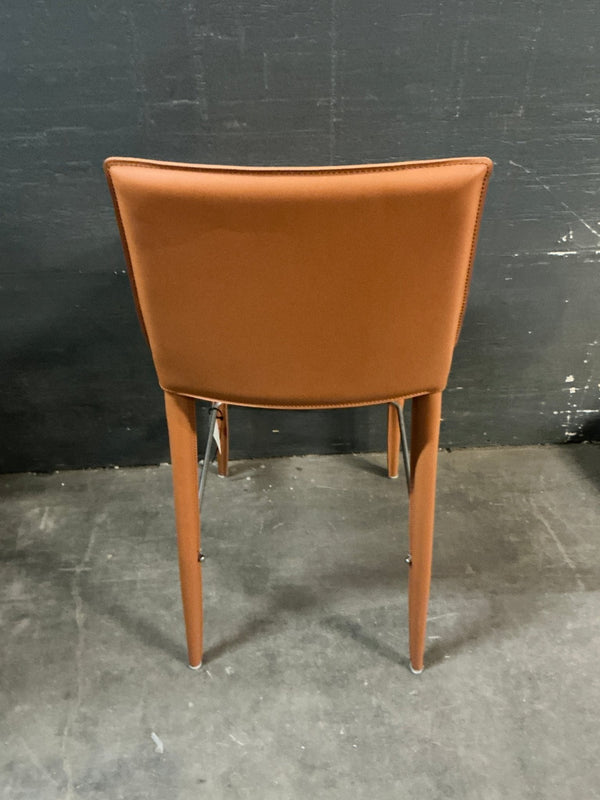 Bottega Stool  2 - Big Reuse