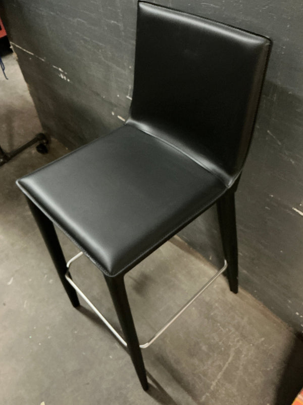 Bottega Stool in Black Leather - Big Reuse