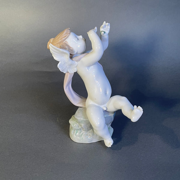Llandro Cupid Figurine