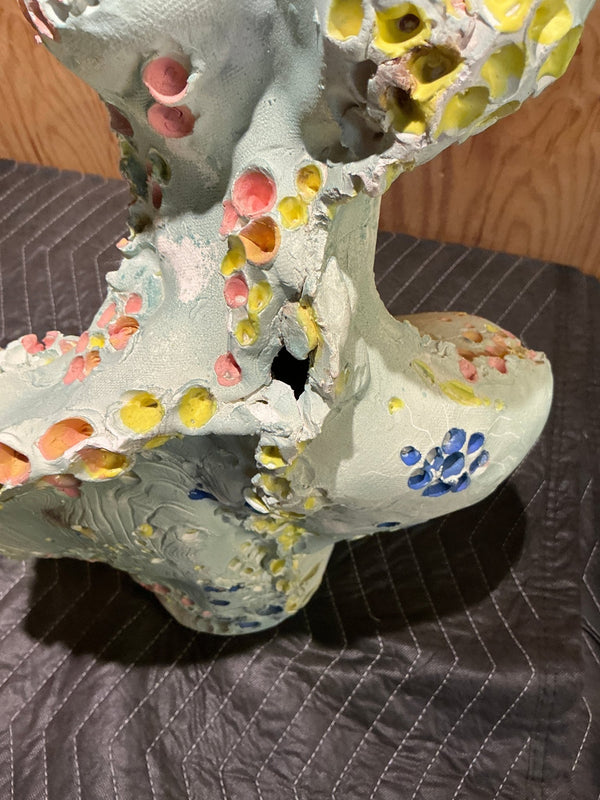 Modern ceramic sculpture - Big Reuse