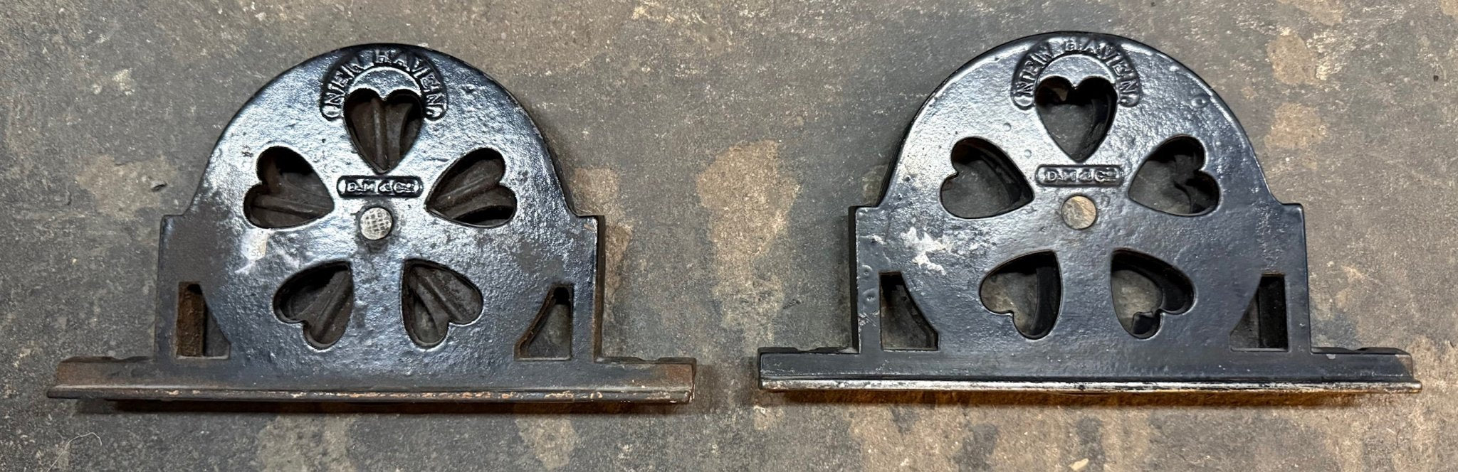 Pair of Vintage Recessed Pulley D.M. & Co. Window Dumbwaiter – Big Reuse