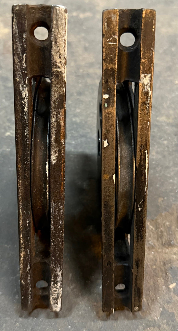 Pair of Vintage Recessed Pulley D.M. & Co. Window Dumbwaiter – Big Reuse