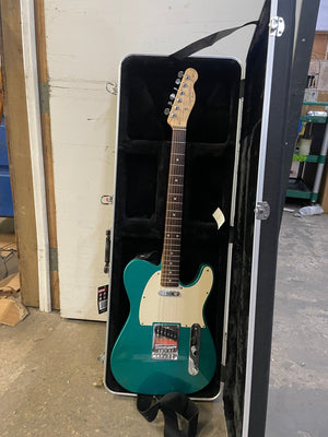 Squier Affinity Telecaster Electric Guitar Brand New with Case - Big Reuse