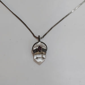 Sterling, Quartz & Garnet Necklace - Big Reuse