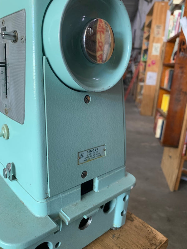 Vintage Blue Singer Sewing Machine - Big Reuse
